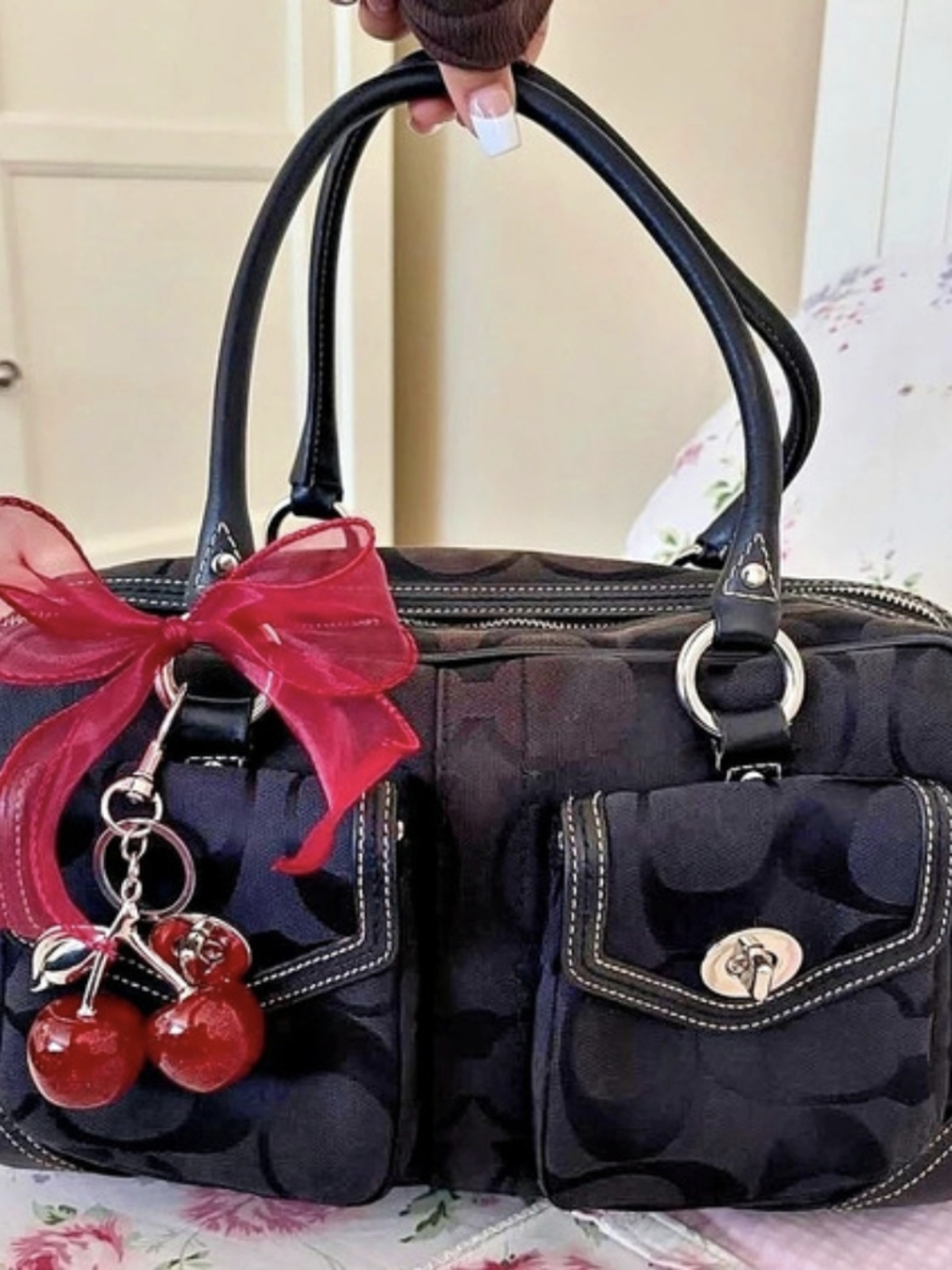 Coach Turnlock Purse, Like New